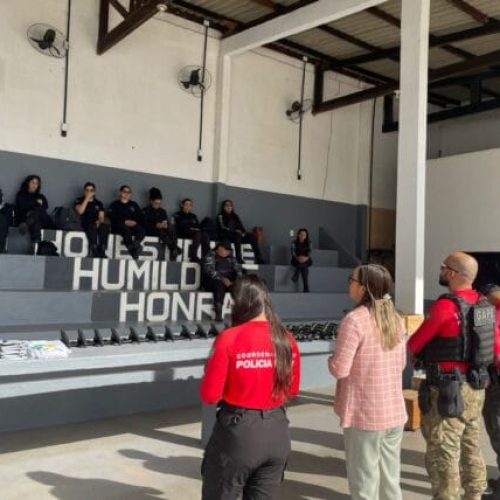 Governo de RO capacita Policiais Penais femininas com curso de armamento