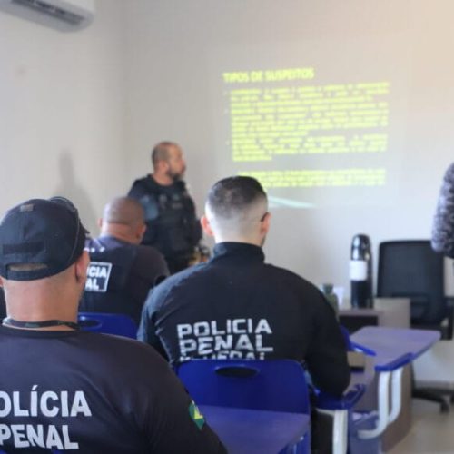 Policiais penais participam de curso para aprimorar procedimentos de abordagem