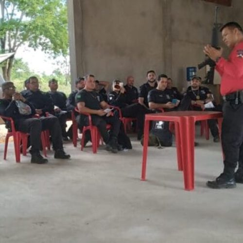 Capacitação em armamento e tiro aprimora atuação de policiais penais em Rondônia