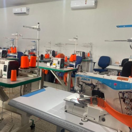 Reintegrandos do sistema prisional recebem certificação do curso de Corte e Costura, em Porto Velho