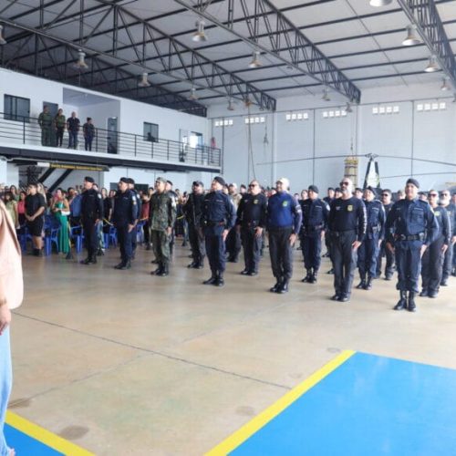 Policiais penais recebem certificados de conclusão por Curso de Técnicas Não Letais, em Porto Velho