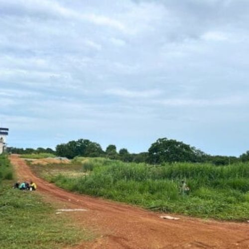 Com mão de obra reeducanda, ações de limpeza urbana são realizadas em abrigo infantil e unidade prisional, em Porto Velho