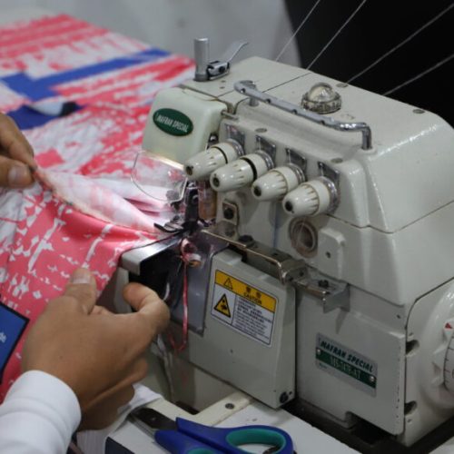 Time rondoniense recebe uniformes esportivos entregues pelo projeto “Pintando a Liberdade” do governo de RO