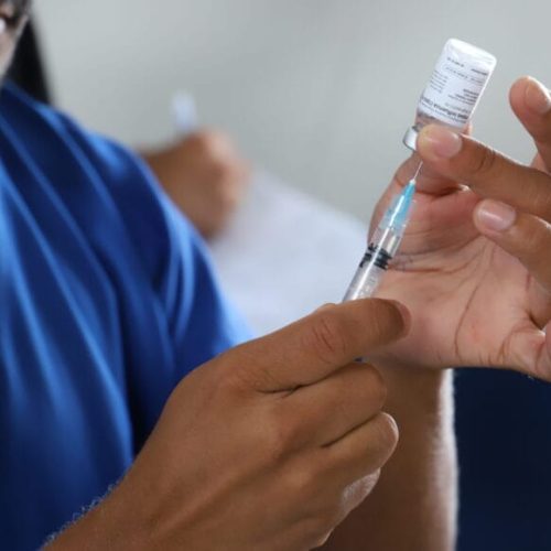 Governo de RO reforça importância da imunização; Espaço Saúde segue disponibilizando vacinas à população