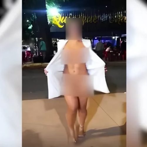 ‘Peladona’ de casa de aposta é investigada por fazer striptease em frente de delegacia