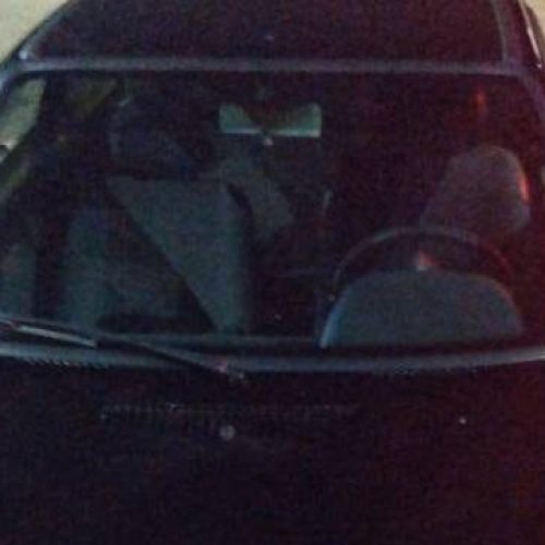 Após longa e perigosa perseguição pelas ruas, PM prende dois e recupera veículo furtado