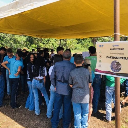 Estudantes de Curso Técnico em Agronegócio apresentam produto feito com café, em Pimenta Bueno