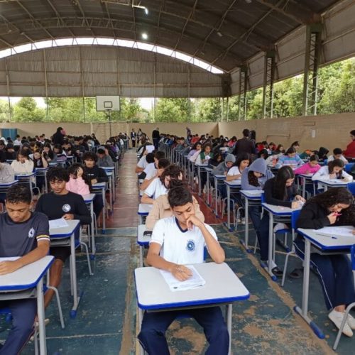Escola Estadual Marechal Rondon realiza simulado com 463 estudantes em preparação para Enem e Saeb, em Vilhena