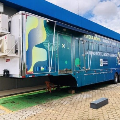 Inscrições para cursos na Escola Móvel de Imagem Pessoal estão abertas até quinta-feira, 11