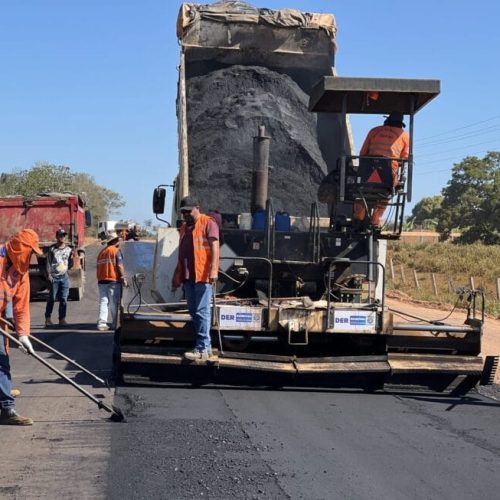 Obras de pavimentação avançam na rodovia 473 entre Teixeirópólis e Urupá; ao todo serão 5 quilômetros de asfalto