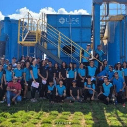 Estudantes participam de ações de conscientização sobre crise hídrica, em União Bandeirantes