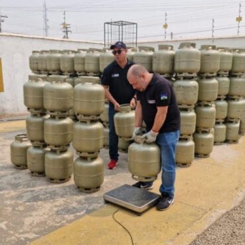 Fiscalização garante qualidade de alimentos e gás em comércios ao consumidor