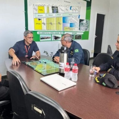 Ações sobre crise hídrica no Rio Madeira e logística regional são debatidas durante reunião