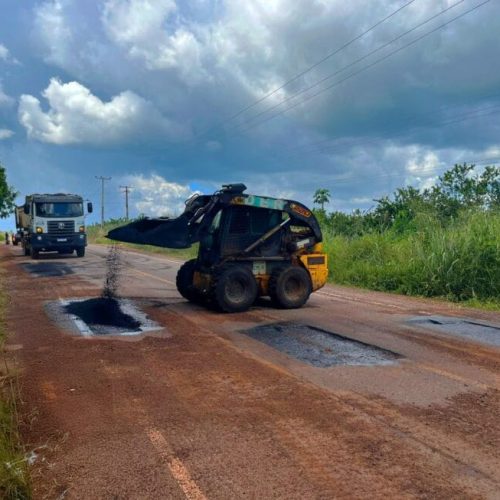 Governo de RO realiza recuperação asfáltica na Rodovia-471, no município de Cacoal