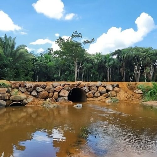 Encascalhamento em trechos da RO-420, sentido Jacinópolis é realizado pelo governo de RO