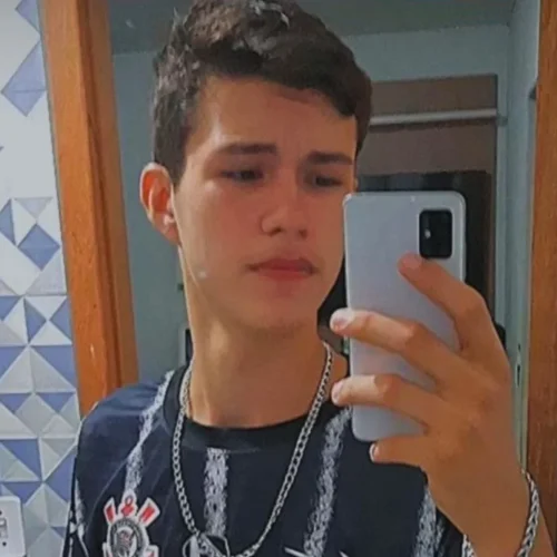 Jovem de 18 anos morre afogado enquanto tomava banho em riacho
