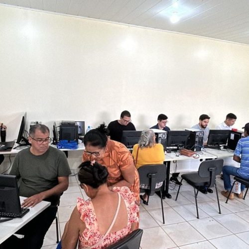 Prefeitura de Porto Velho realiza mutirão em Extrema para esclarecer taxa de resíduos sólidos