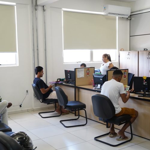Procurando emprego? Saiba como acompanhar as vagas disponíveis