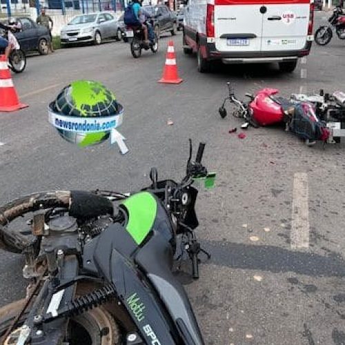 Motocicleta tem roda dianteira arrancada pela violência de colisão