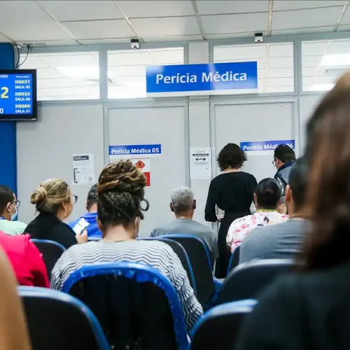 INSS faz mutirão de perícias médicas para reduzir tempo de espera