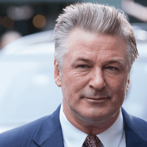 Alec Baldwin está longe das drogas há 40 anos: ‘Muita dor’