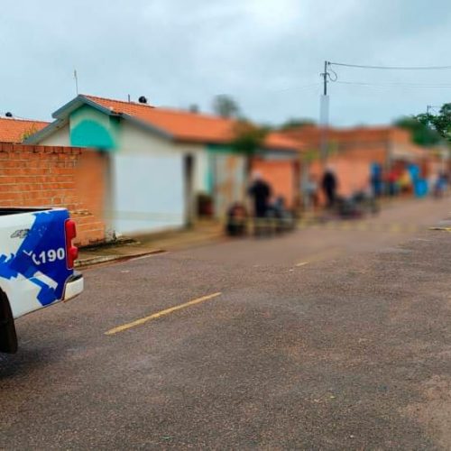 Criança é assassinada e outra baleada dentro de casa