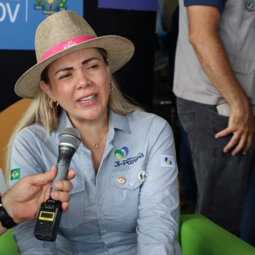 Com foco na agricultura, Cláudia de Jesus pede asfalto em estrada de Corumbiara