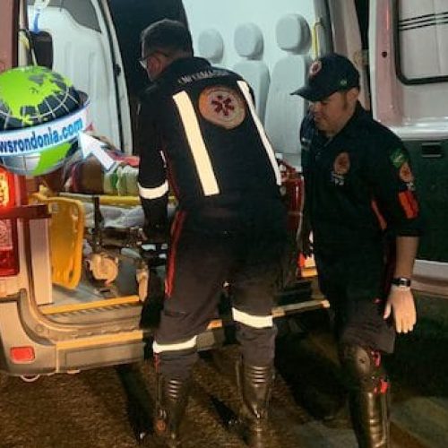 Ciclista é atropelado por caminhão na ponte sobre o Rio Madeira e cai no barranco