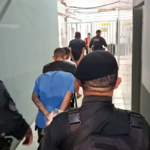 BPTAR prende quatro suspeitos após sequestro de motorista em Porto Velho