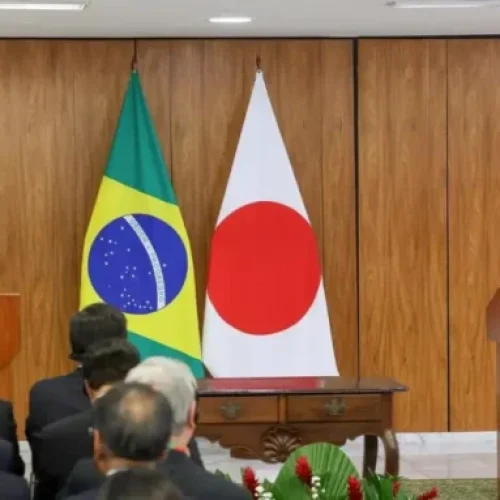 Brasil e Japão assinam acordos em agricultura e segurança cibernética