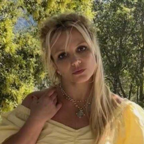 Mãe de Britney Spears chega a Los Angeles para ajudar a filha