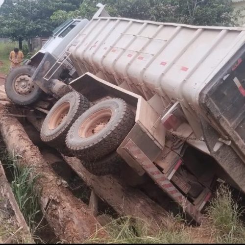 IMAGEM DO DIA – ENQUANTO ISSO, EM UNIÃO BANDEIRANTES, A CENA DISPENSA EXPLICAÇÕES