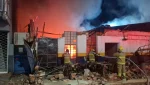 Incêndio destrói oficina de motos no centro de Porto Velho