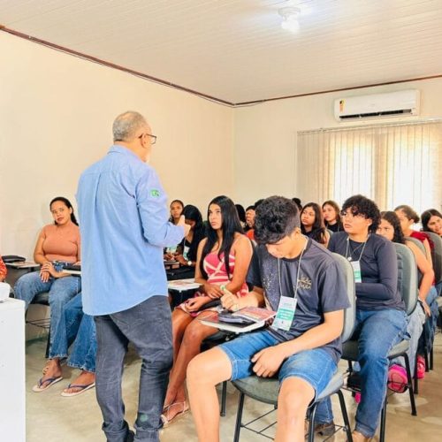 Capacitação em comunicação reúne jovens e mulheres em reserva extrativista do Vale do Guaporé