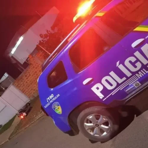 Casal é feito refém durante assalto a residência na capital