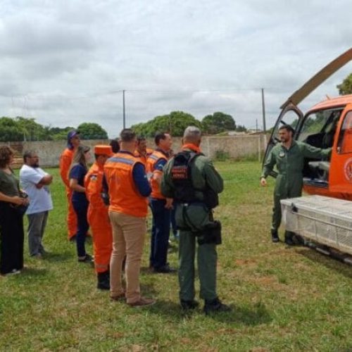 Governo de RO reforça operações de combate a incêndios e ajuda humanitária através de aeronaves de asa rotativa
