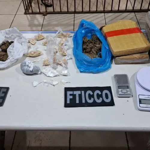Choque prende foragido e motorista de app com carregamento de drogas
