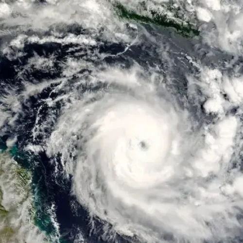 Chuva pode passar de 150 mm e frente fria muda o tempo no Brasil nesta semana