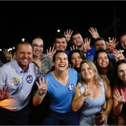 Mariana Carvalho mobiliza Porto Velho em “Adesivaço” e fortalece campanha no segundo turno