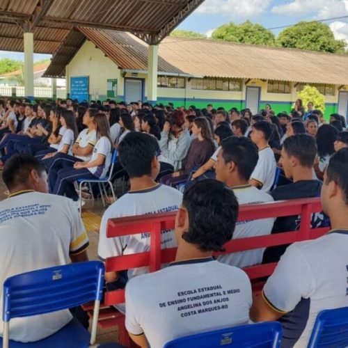 Ações de conscientização sobre queimadas e escassez hídrica são repassadas a alunos de Costa Marques