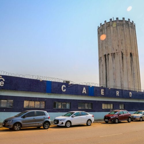 Cláudia de Jesus solicita revisão de reajuste da tarifa de água e esgoto em Rondônia