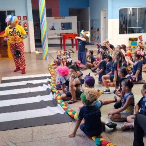 Crianças aprendem sobre segurança no trânsito em atividade da campanha “Respeite o Meu Espaço” em Porto Velho
