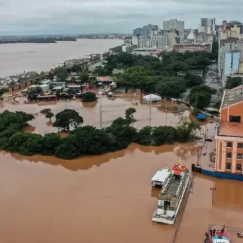 Com retorno de chuva forte no RS, população deve buscar áreas seguras