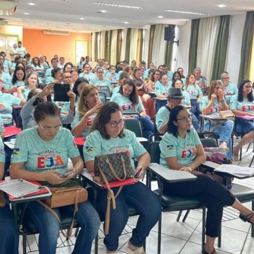 Encontro formativo para gestores e coordenadores da Educação de Jovens e Adultos é realizado pelo governo de RO