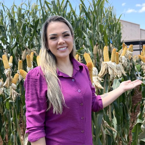 Cláudia de Jesus fortalece a Aspron de Jaru com novos implementos agrícolas