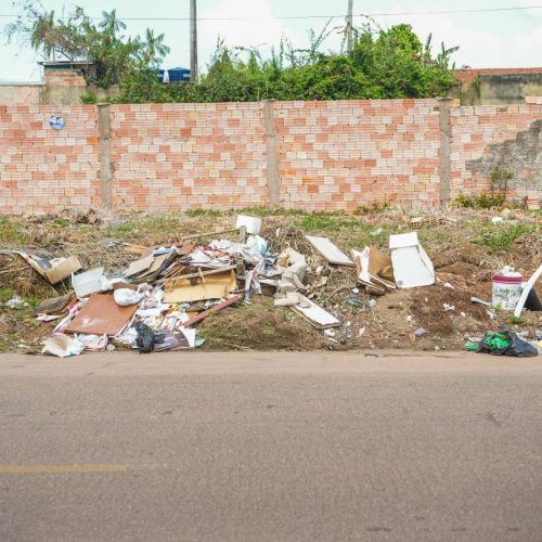 Descarte irregular de lixo pode ser denunciado pela população no app PVH+