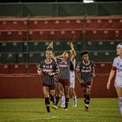 Flu arranca vitória de 1 a 0 sobre o Santos no Brasileiro Feminino