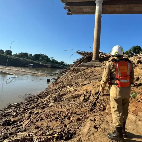 Ponte de R$ 36 milhões desaba e deixa quatro feridos no Acre
