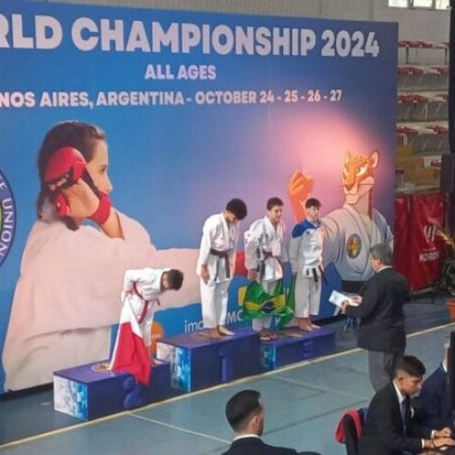 Atletas de Rondônia conquistam 21 medalhas no Mundial de Karatê na Argentina