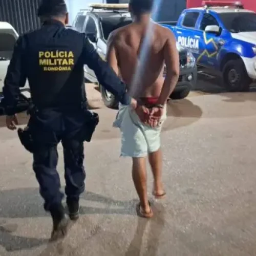 Gari é preso após ameaçar ex-companheira e tentar invadir casa com carro em Porto Velho